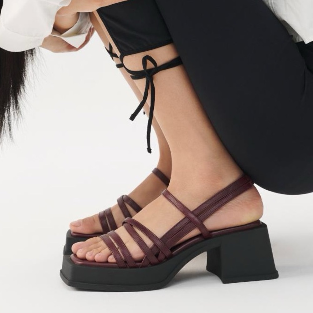 Vagabond Hennie Strappy Sandals